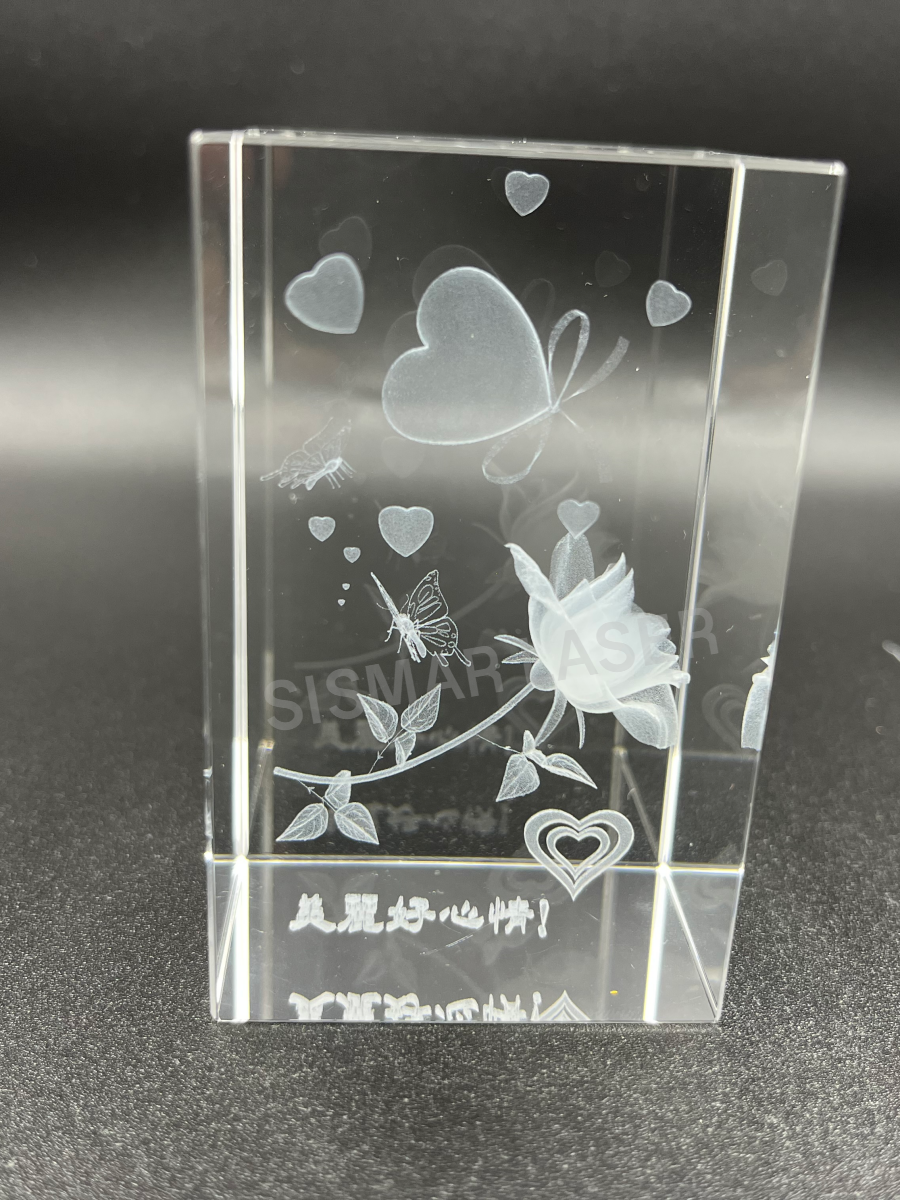 3D engraved crystal heart sample