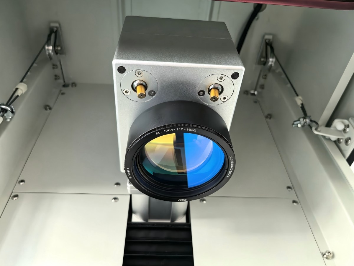 F-theta lens and galvo scan head