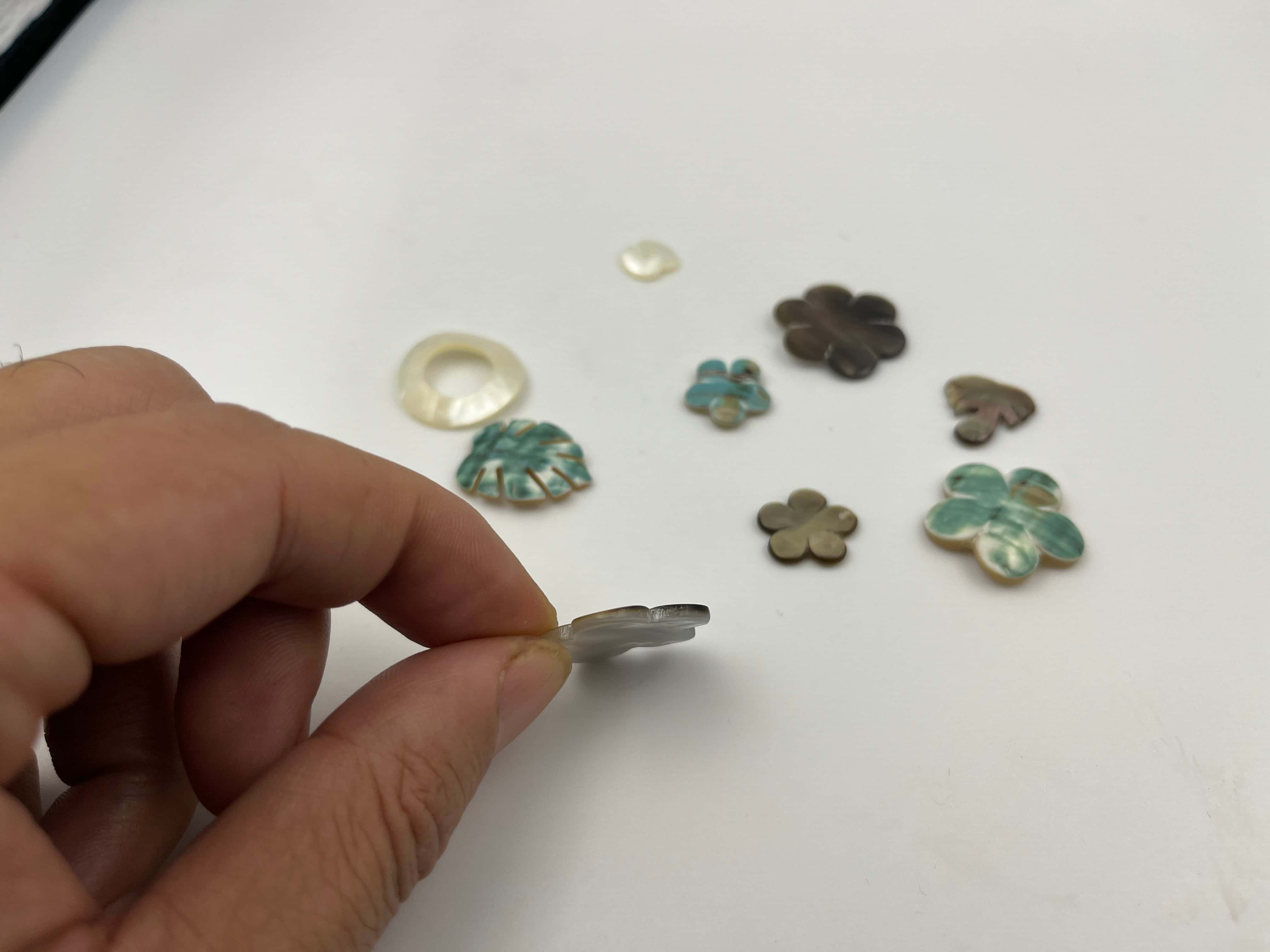 UV laser cut seashell jewelry sample