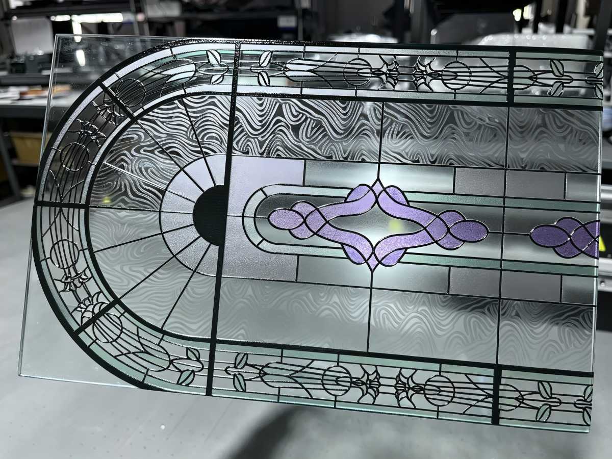 Full-color photographic image UV printed on clear glass, fully opaque