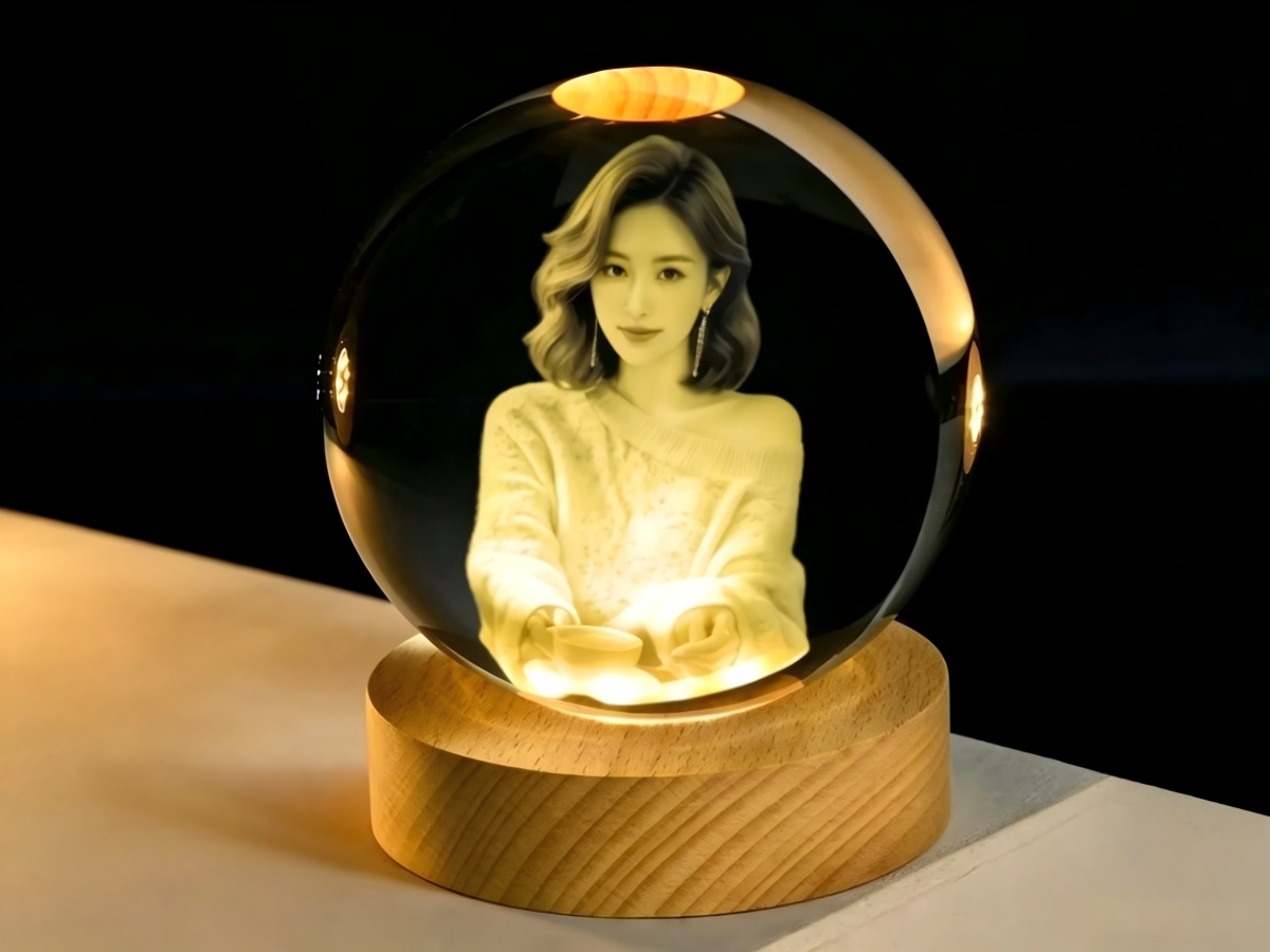 Portrait engraved inside a crystal ball with LED base