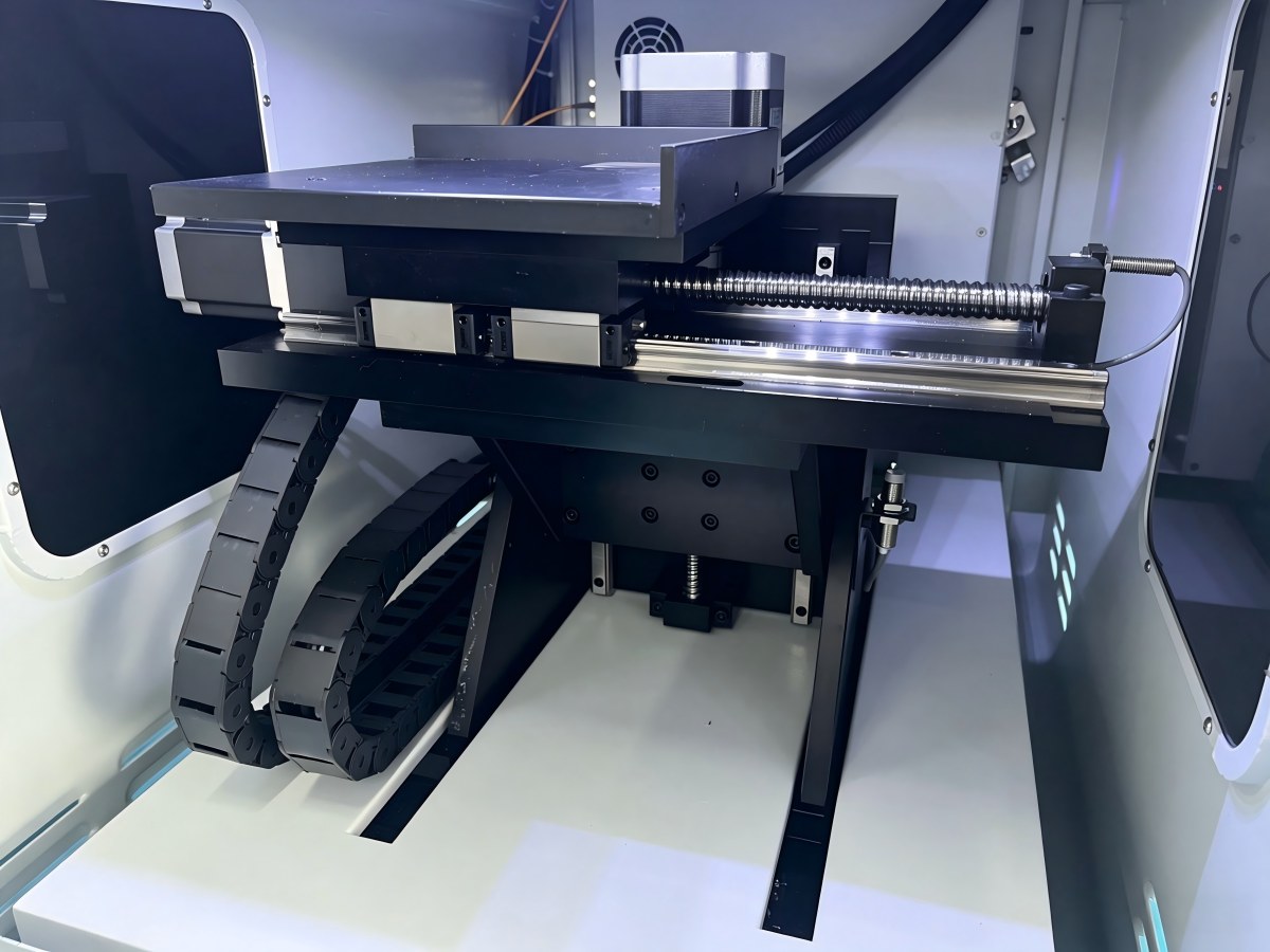 Perforated worktable for positioning crystal blocks and fixtures