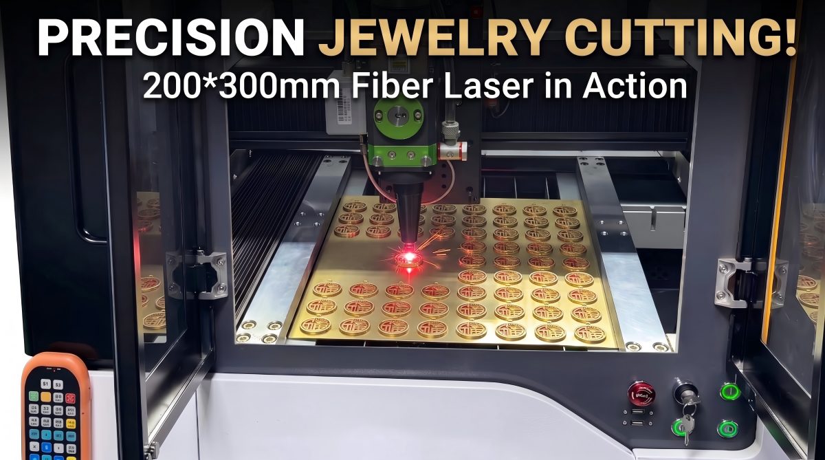 200x300mm fiber laser cutting machine cutting a gold and silver jewelry necklace