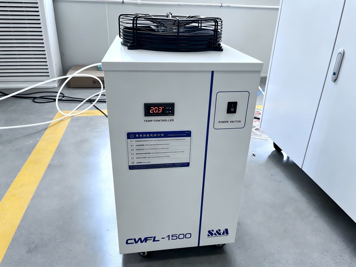 Industrial water chiller for 600x600mm fiber laser cutting machine
