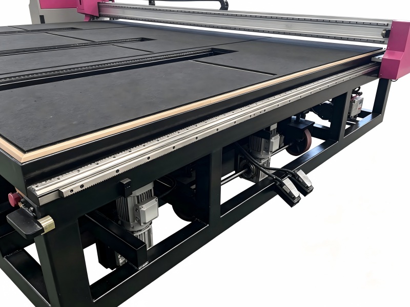 HIWIN linear guide rail on the SL-AG3325 cutting bridge